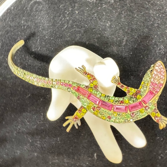 Jay Strongwater-Priced-to-Sell-1 gecko-1 bird of paradise-1 dragonfly - Picture 11 of 15